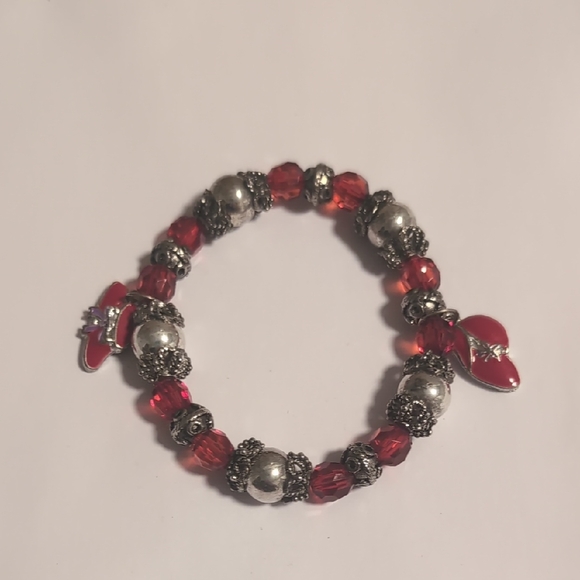Elegant Red and‎ Silver Beaded Bracelet - Picture 1 of 4